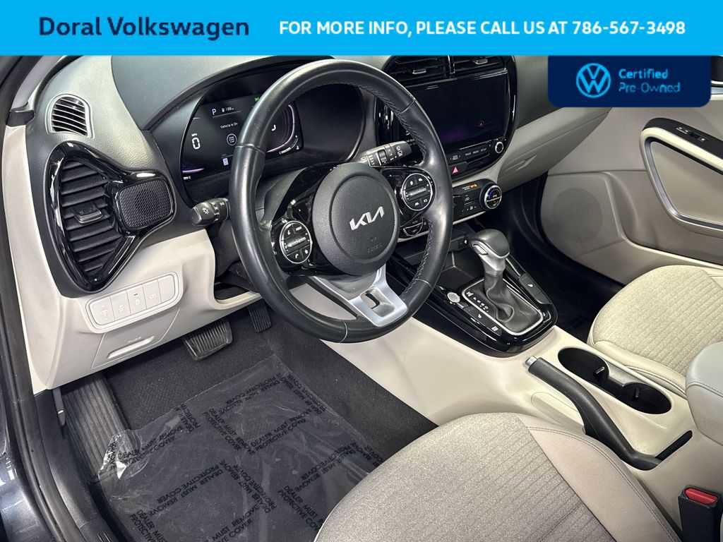 Used 2023 Kia Soul EX FWD image 13