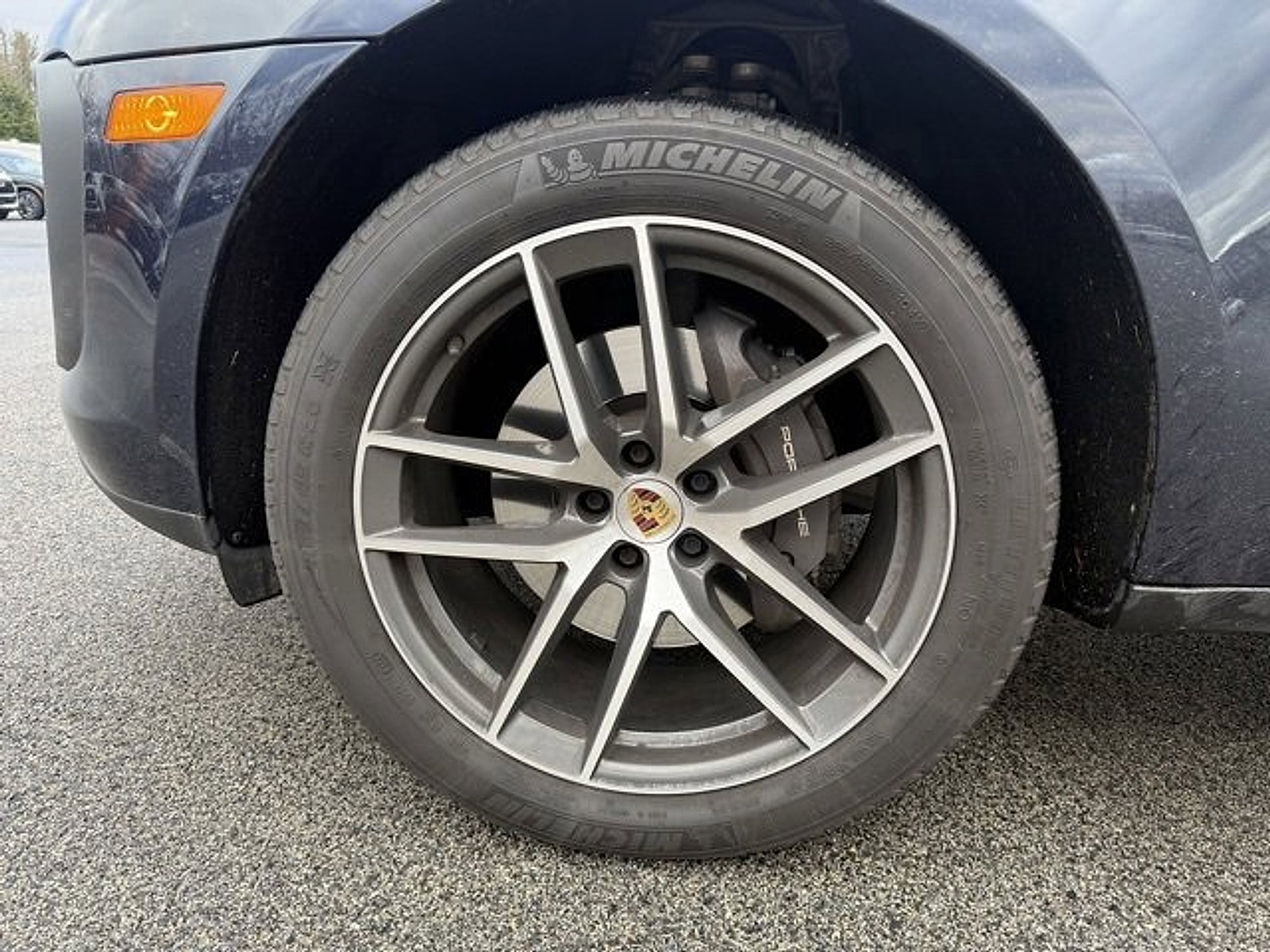 Used 2023 Porsche Macan Turbo image 25