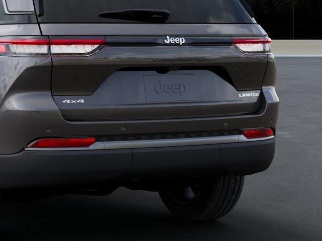 New 2026 Jeep Grand Cherokee Limited w/ Limited Altitude Package AWD/4WD image 13