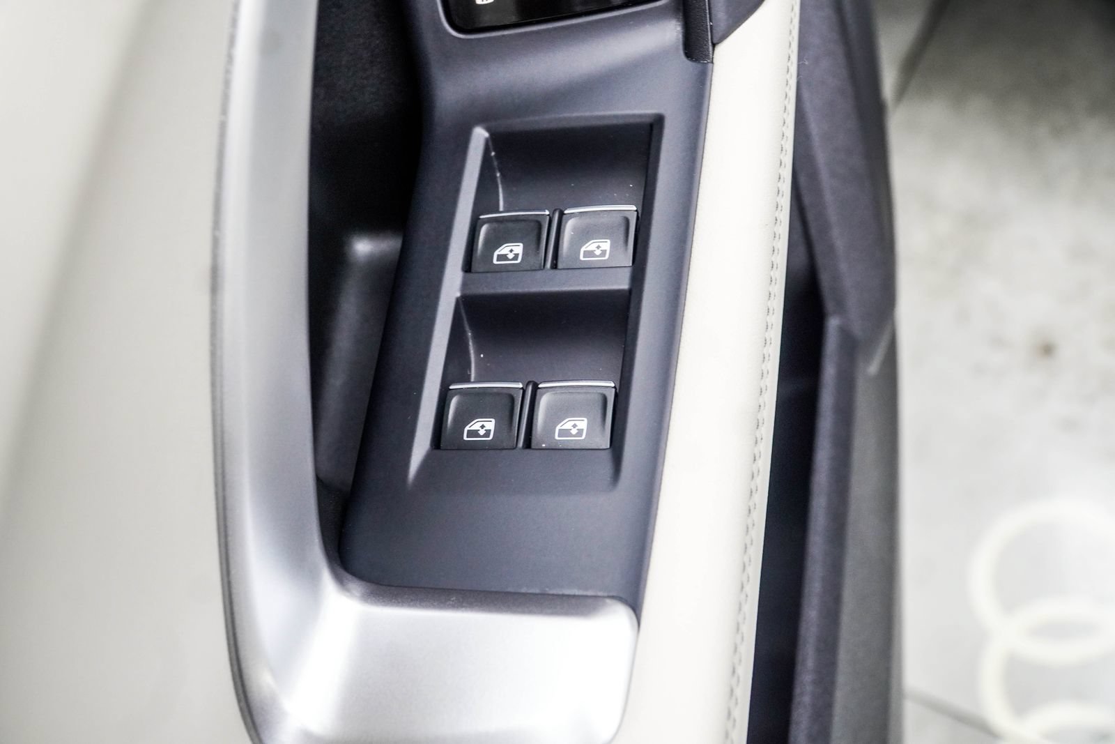 Used 2025 Audi Q5 Premium Plus w/ Premium Plus AWD/4WD image 36