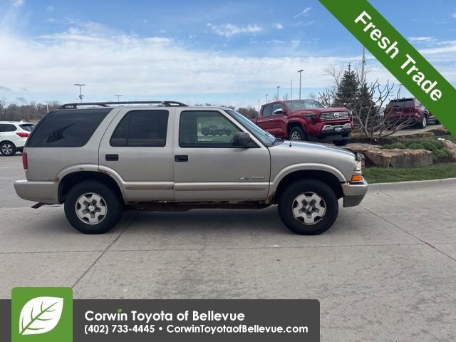 Used 2004 Chevrolet Blazer LS w/ Preferred Equipment Group image 2