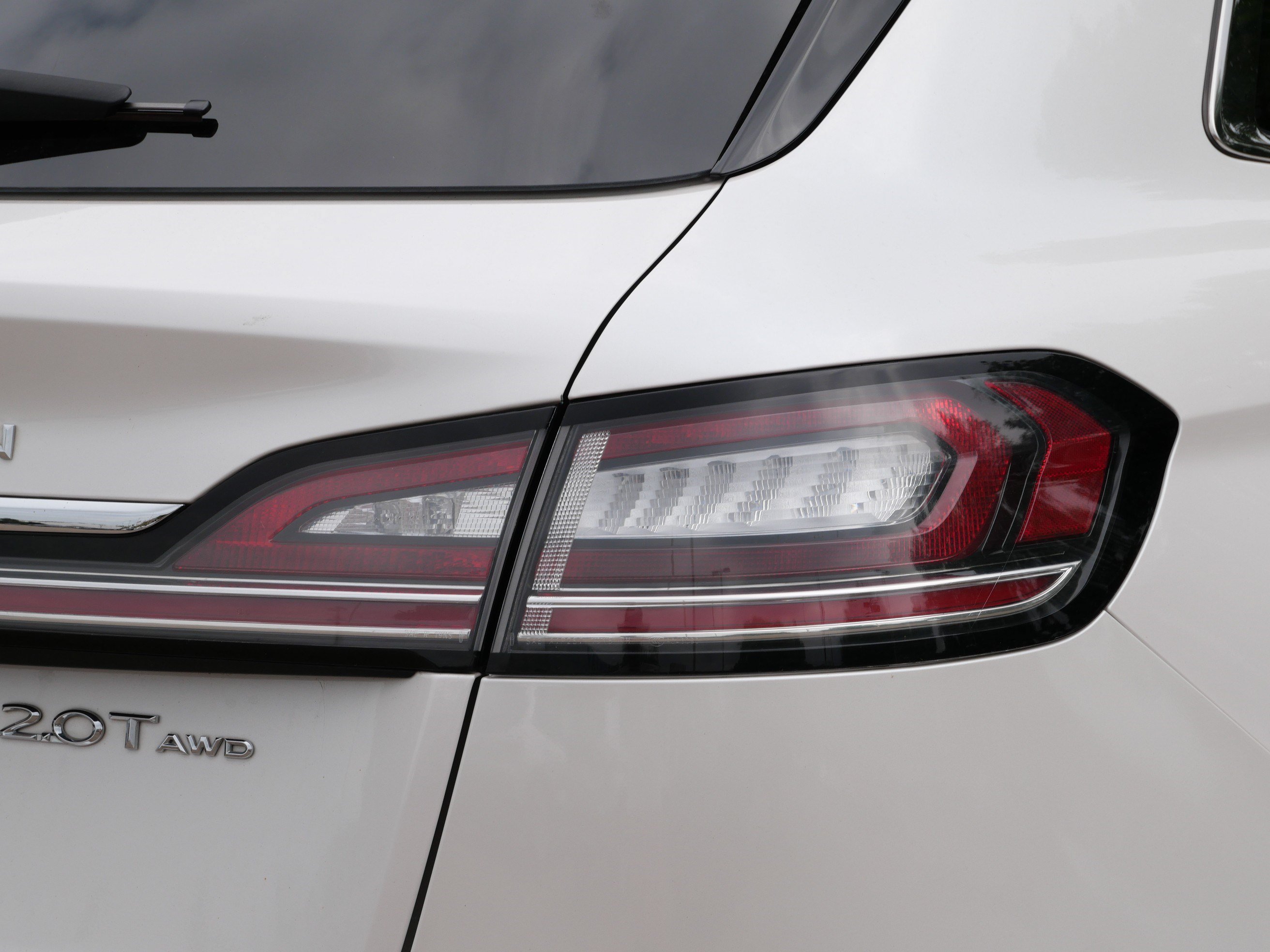 Used 2019 Lincoln Nautilus Reserve AWD/4WD image 17