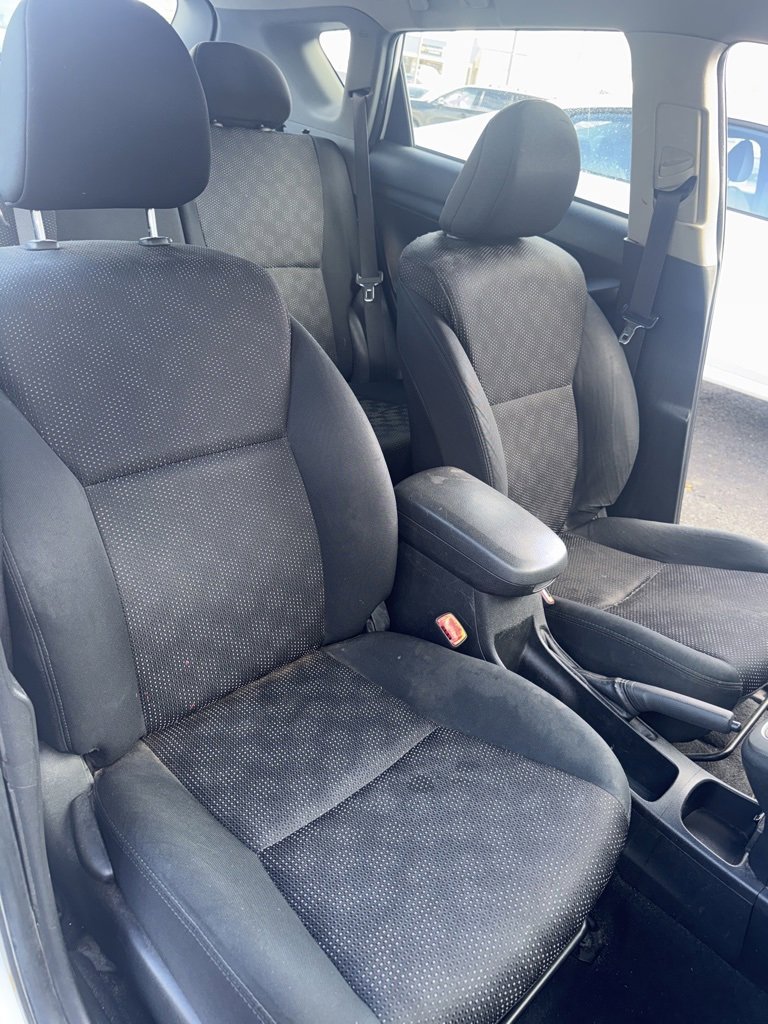 Used 2010 Pontiac Vibe w/ Preferred Package image 17