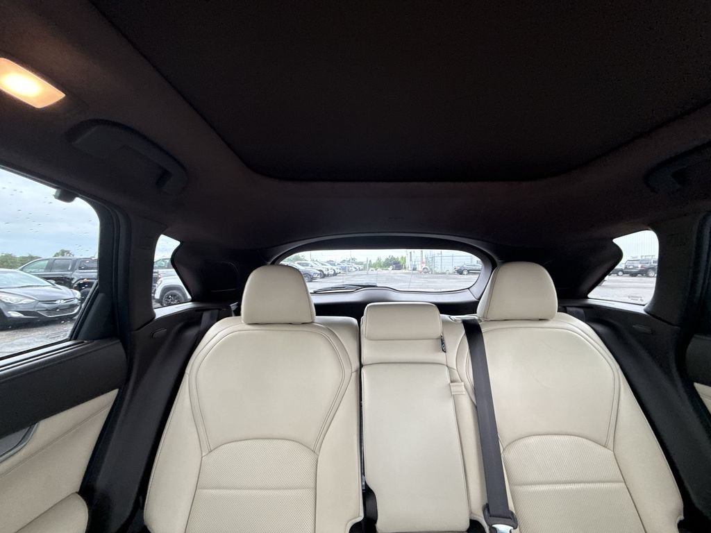 Used 2019 INFINITI QX50 Essential w/ Sensory Package AWD/4WD image 11