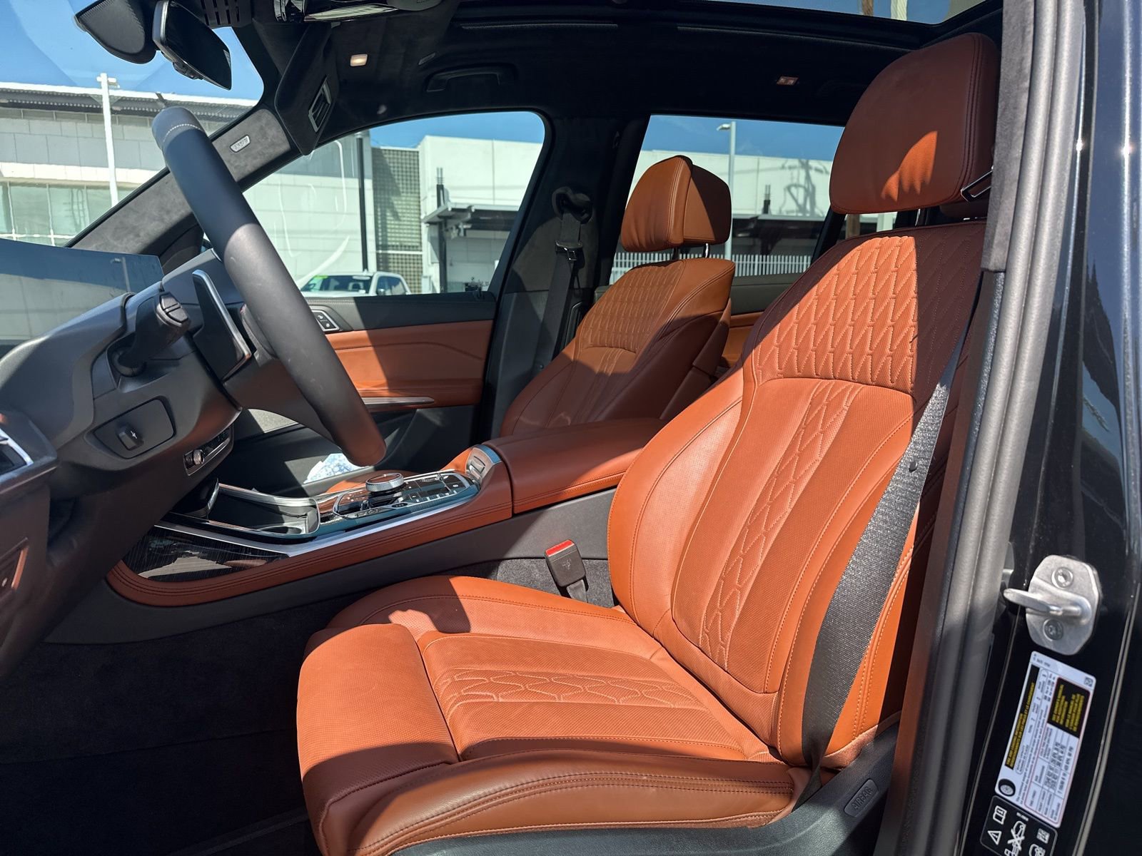 Used 2026 BMW X7 M60i image 11