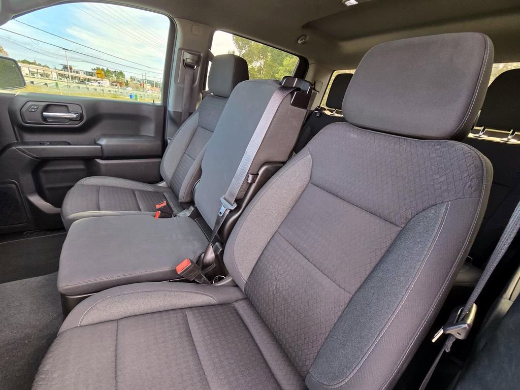 Used 2023 Chevrolet Silverado 1500 Custom image 25