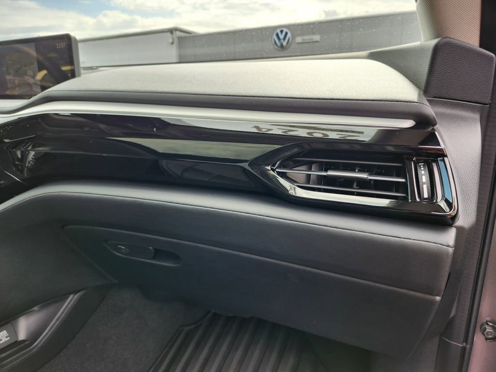 Used 2024 Acura MDX SH-AWD w/ Technology Package image 13