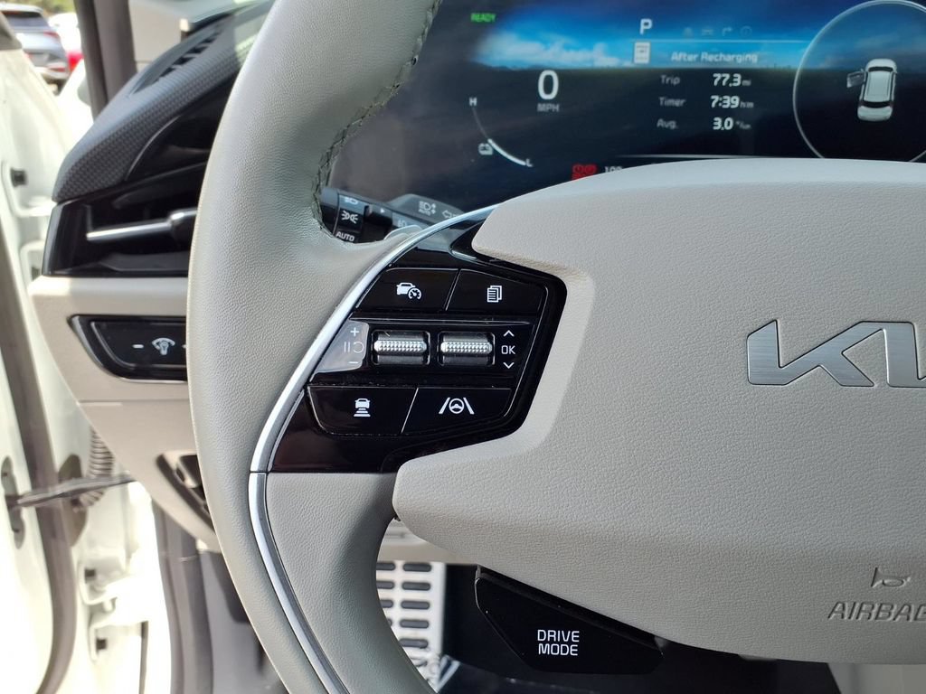 Certified 2023 Kia Niro Wave FWD image 14