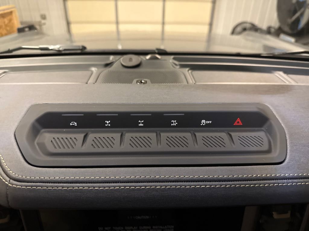 New 2025 Ford Bronco Badlands image 15