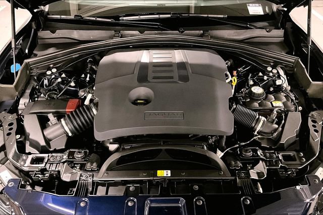 Certified 2026 Jaguar F-PACE R-Dynamic S AWD/4WD image 9