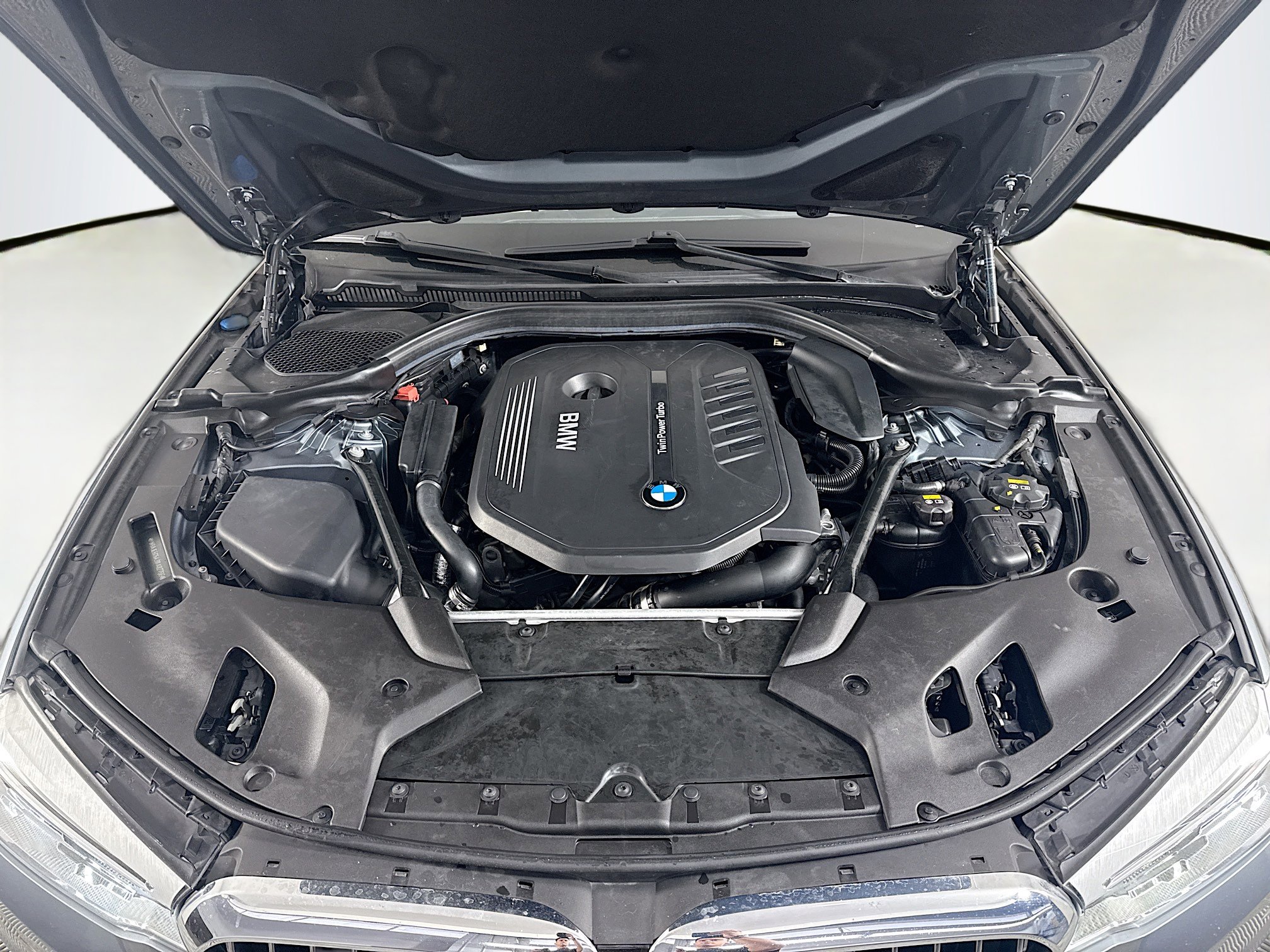 Used 2018 BMW 540i image 39