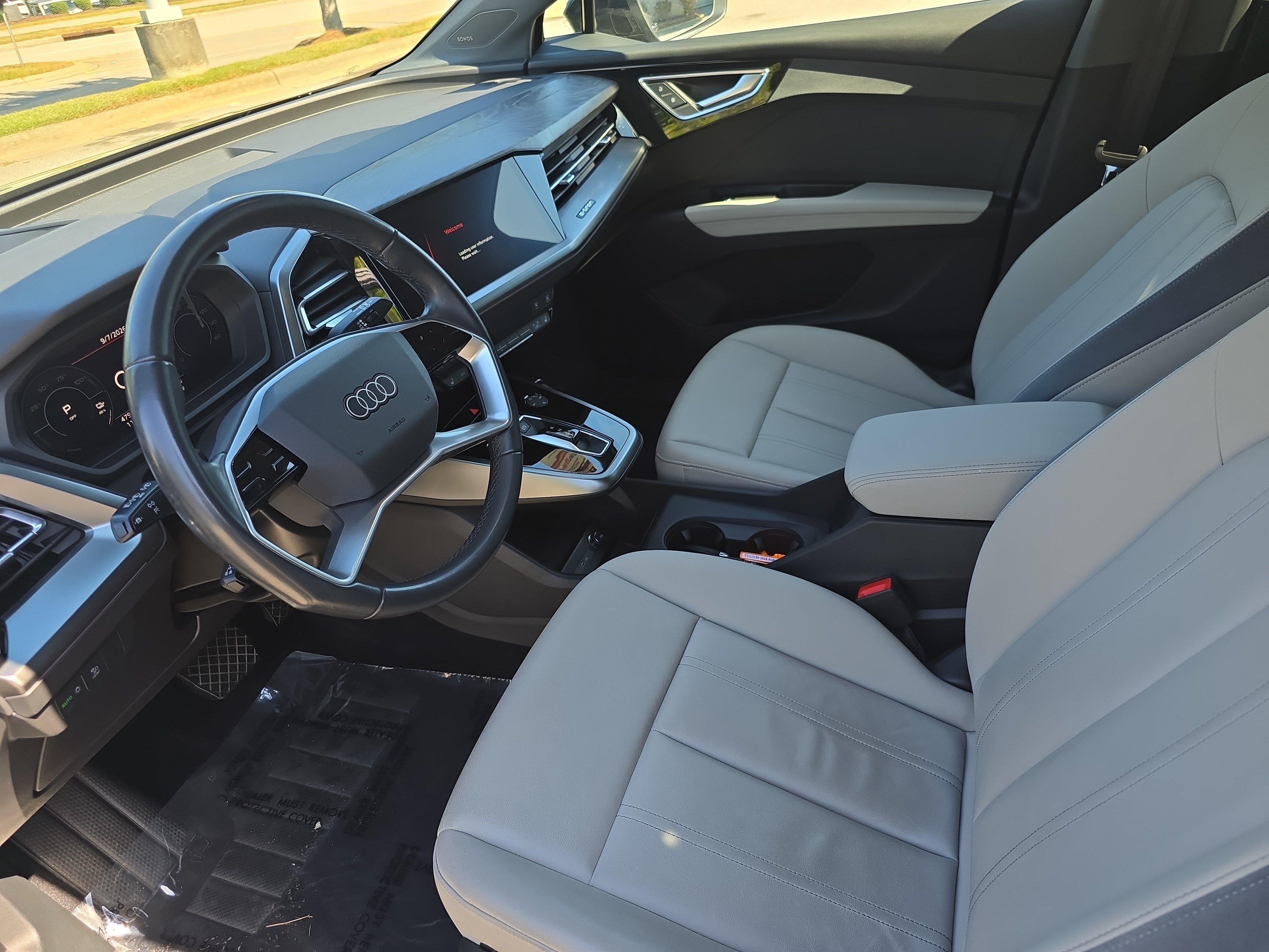 Used 2023 Audi Q4 e-tron Prestige AWD/4WD image 15