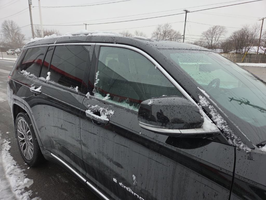 Certified 2023 Jeep Grand Cherokee L Summit image 3