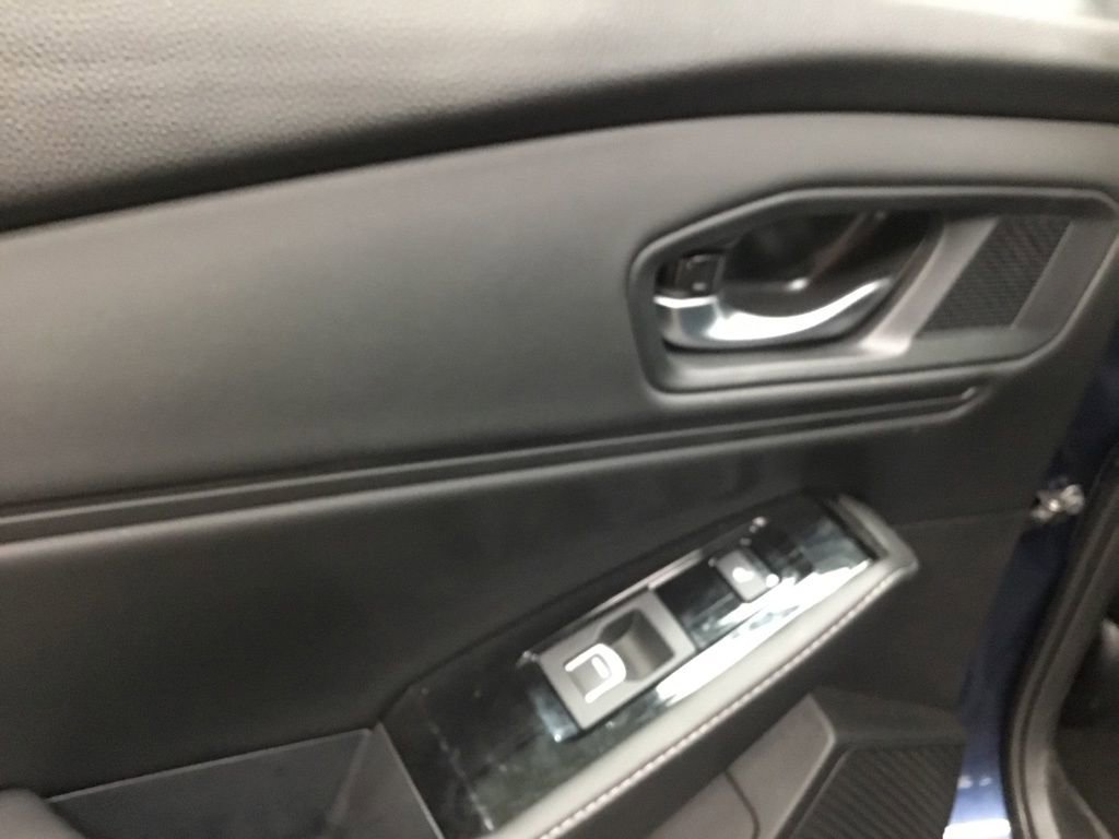 Used 2023 Honda Accord Touring image 12