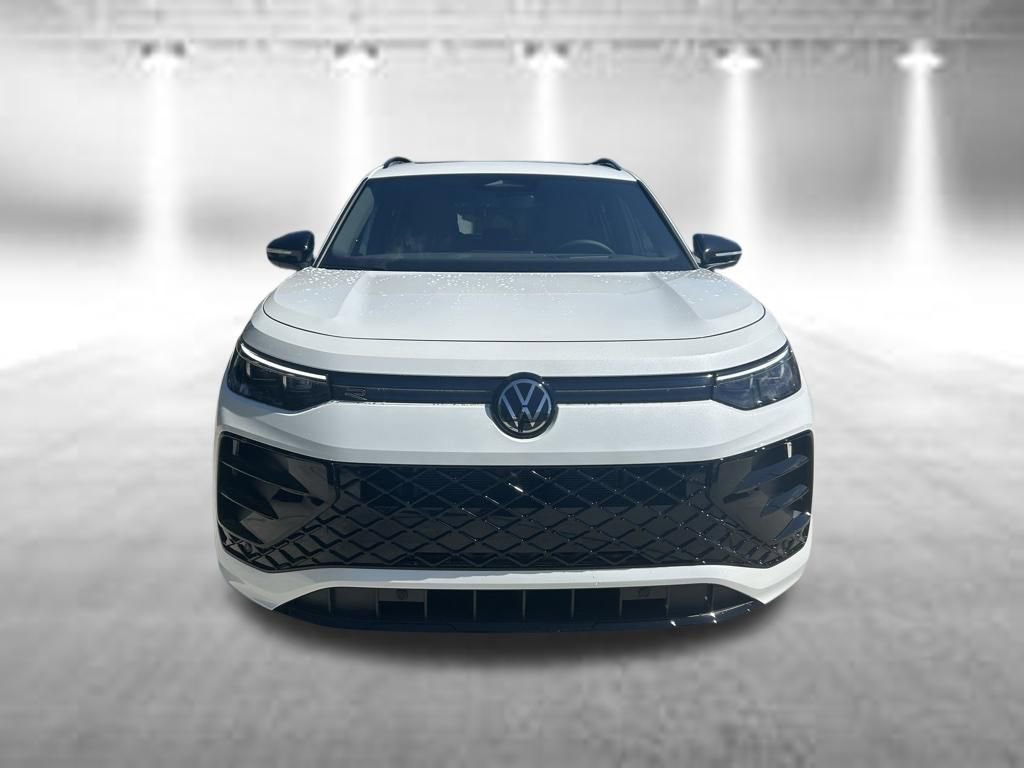 New 2026 Volkswagen Tiguan SE R-Line FWD image 8