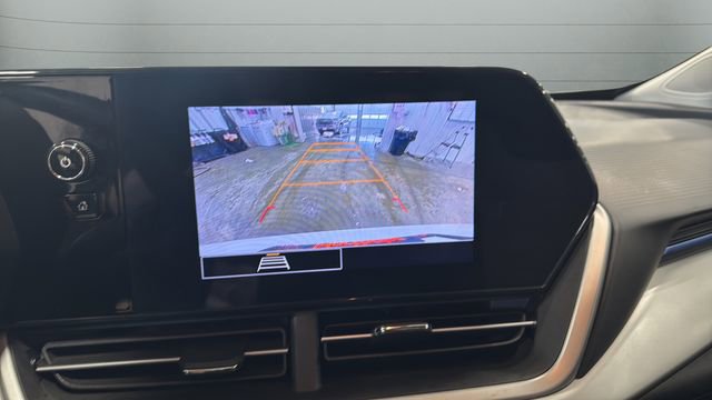 Used 2024 Chevrolet Trax LS w/ LS Convenience Package image 18