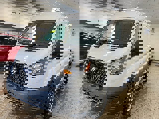 New 2026 Ford Transit 250 148 Medium Roof image 4