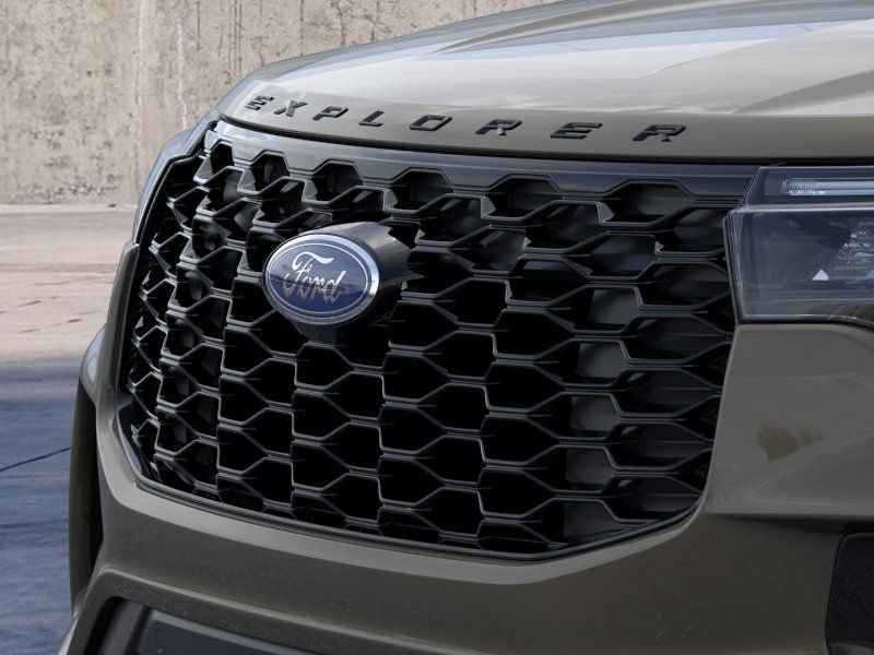 New 2026 Ford Explorer ST-Line w/ ST-Line Street Pack AWD/4WD image 17