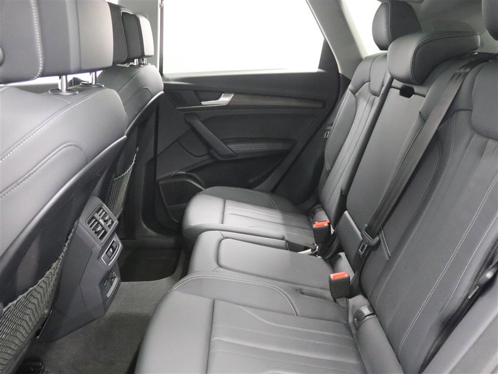 Used 2024 Audi Q5 2.0T Premium Plus image 13