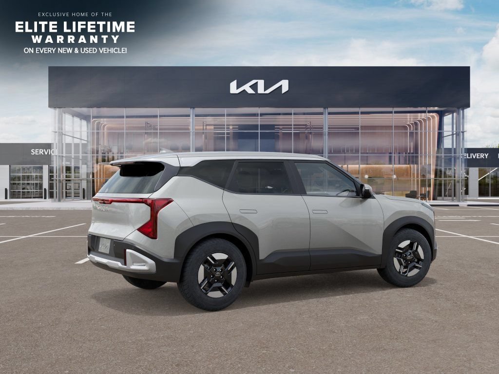 New 2027 Kia Seltos LX FWD image 7