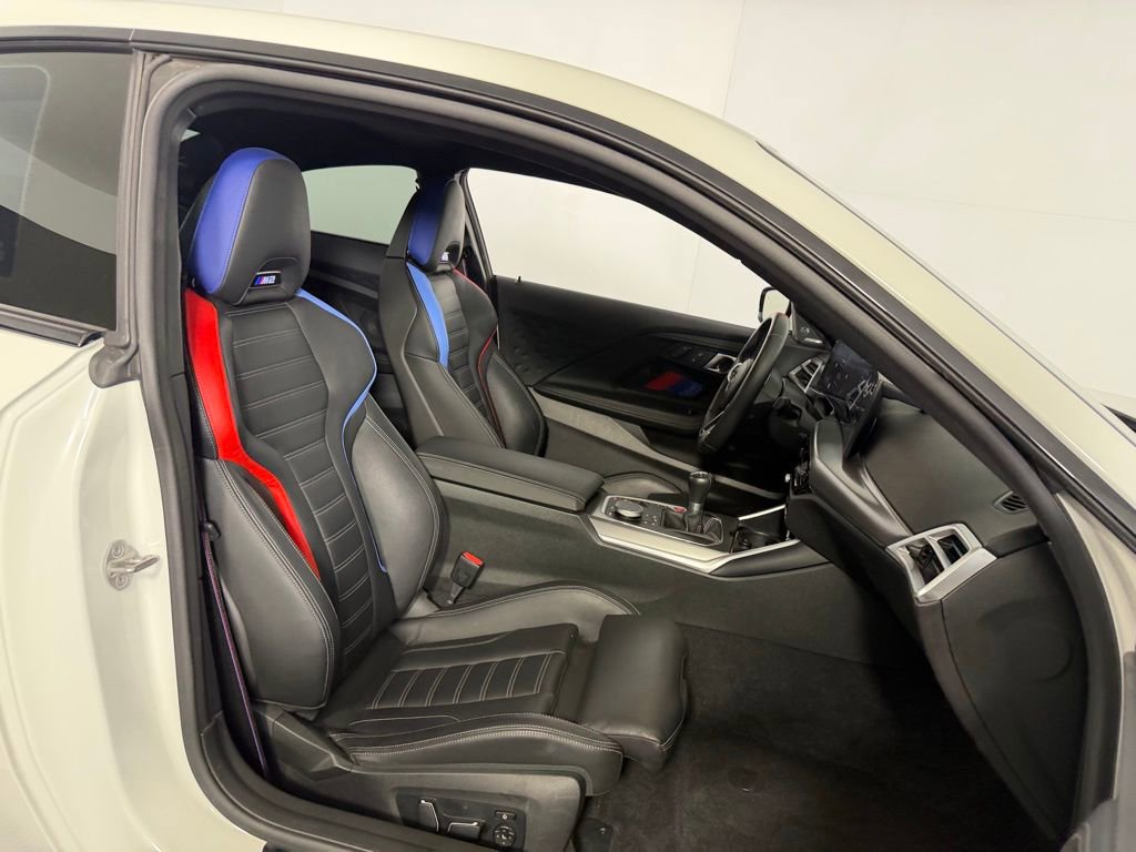Used 2025 BMW M2 image 31