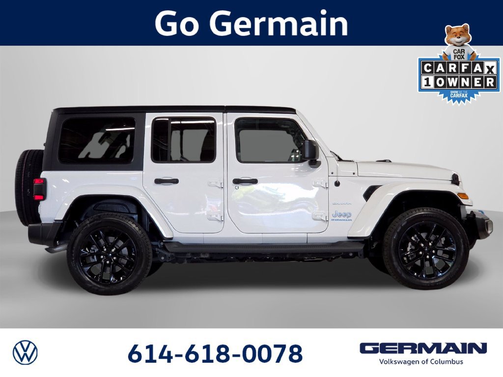 Used 2023 Jeep Wrangler Unlimited Sahara w/ Cold Weather Group AWD/4WD image 6
