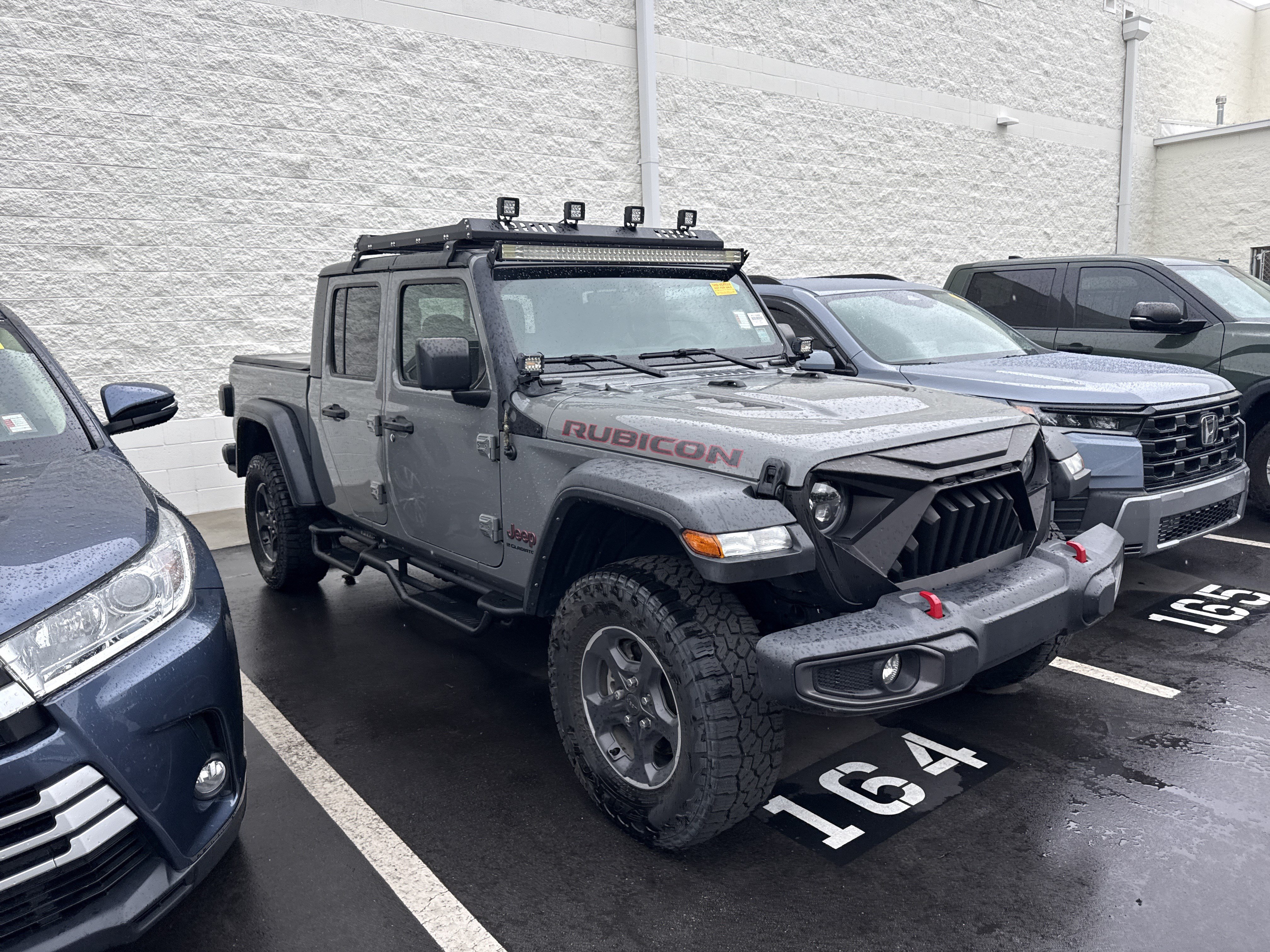 Used 2023 Jeep Gladiator Rubicon w/ Trailer Tow Package AWD/4WD image 5