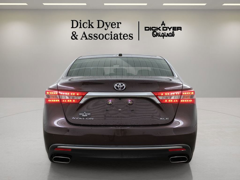 Used 2016 Toyota Avalon XLE Plus FWD image 5