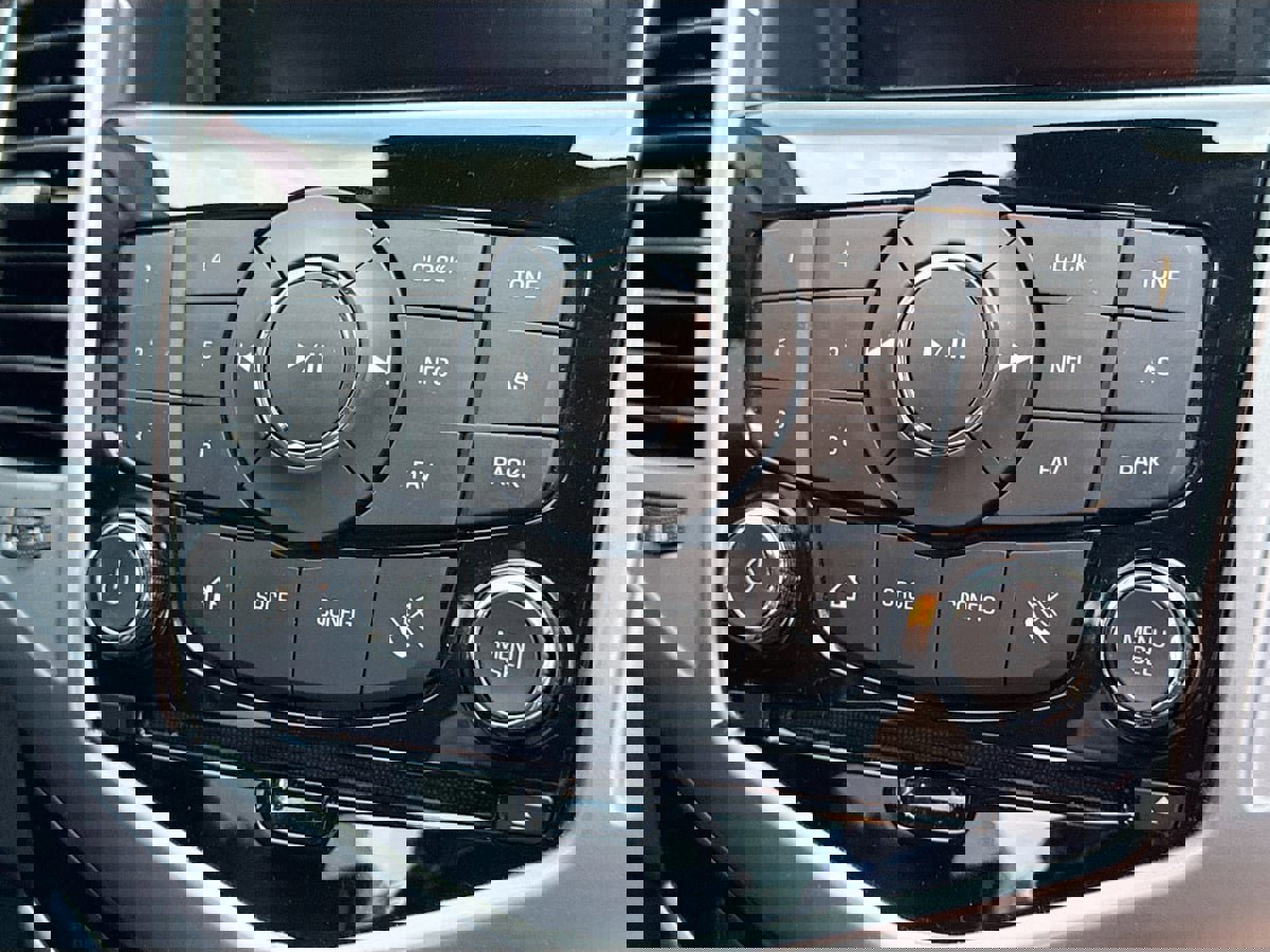 Used 2013 Chevrolet Cruze LT image 30