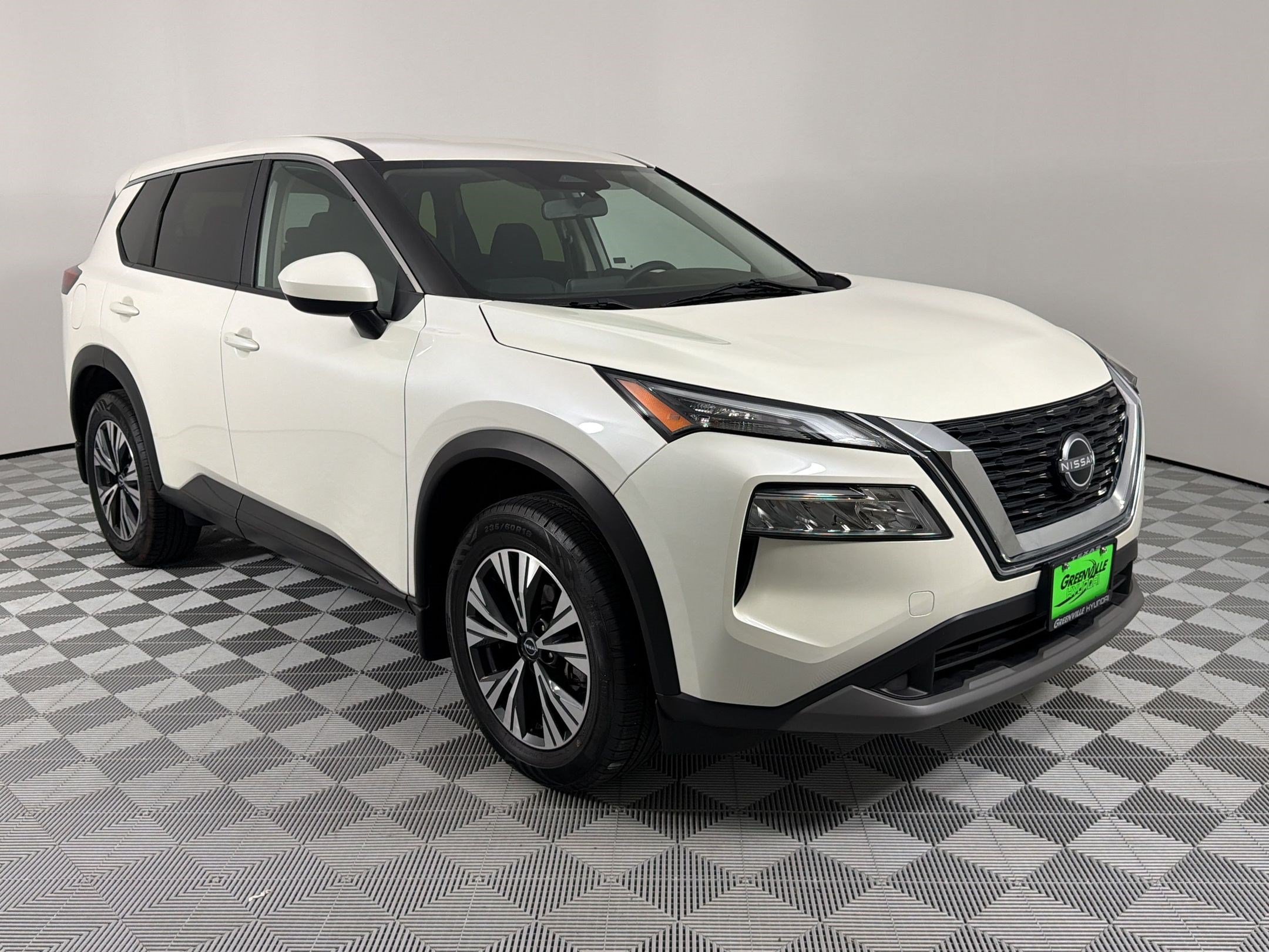 Used 2023 Nissan Rogue SV AWD/4WD image 7