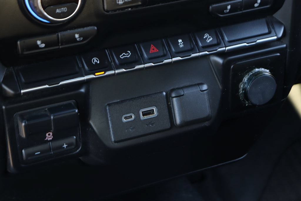Used 2020 Chevrolet Silverado 1500 RST AWD/4WD image 29