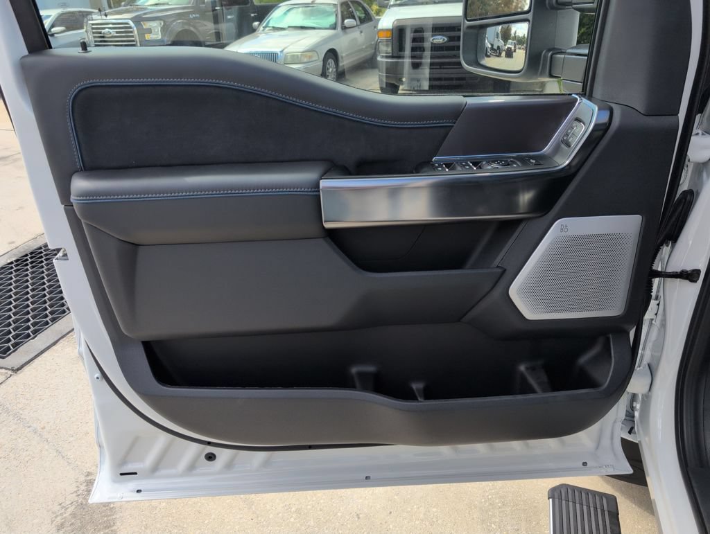 New 2026 Ford F350 Platinum w/ FX4 Off-Road Package image 28