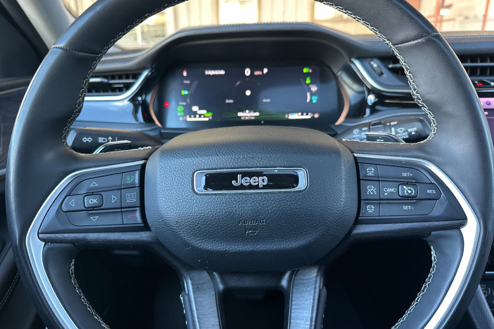 Used 2024 Jeep Grand Cherokee Limited 4xe AWD/4WD image 22