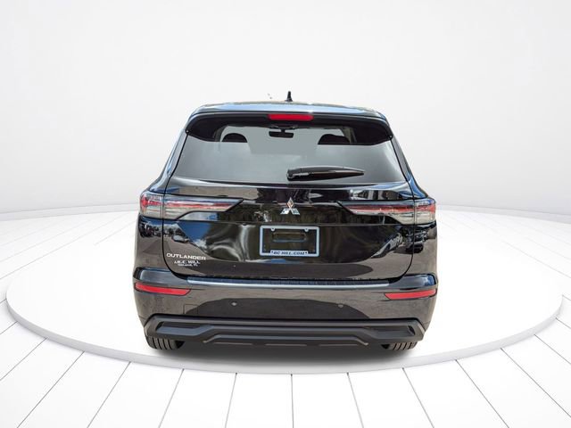 New 2025 Mitsubishi Outlander ES image 5