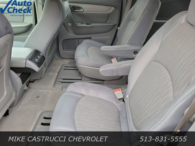 Used 2015 Chevrolet Traverse LT w/ Style and Technology Package image 23