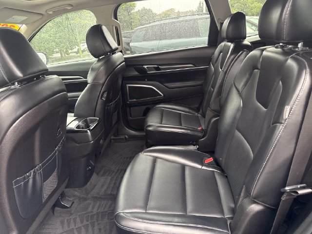 Certified 2025 Kia Telluride S AWD/4WD image 15