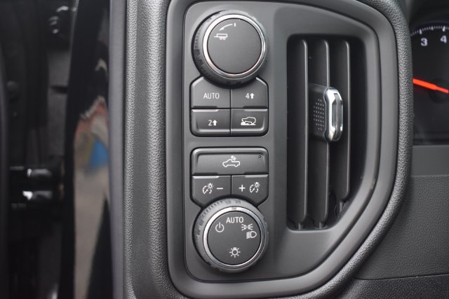 New 2026 Chevrolet Silverado 1500 Custom w/ Rally Edition AWD/4WD image 25