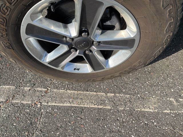 Used 2020 Jeep Wrangler Unlimited Sahara image 8