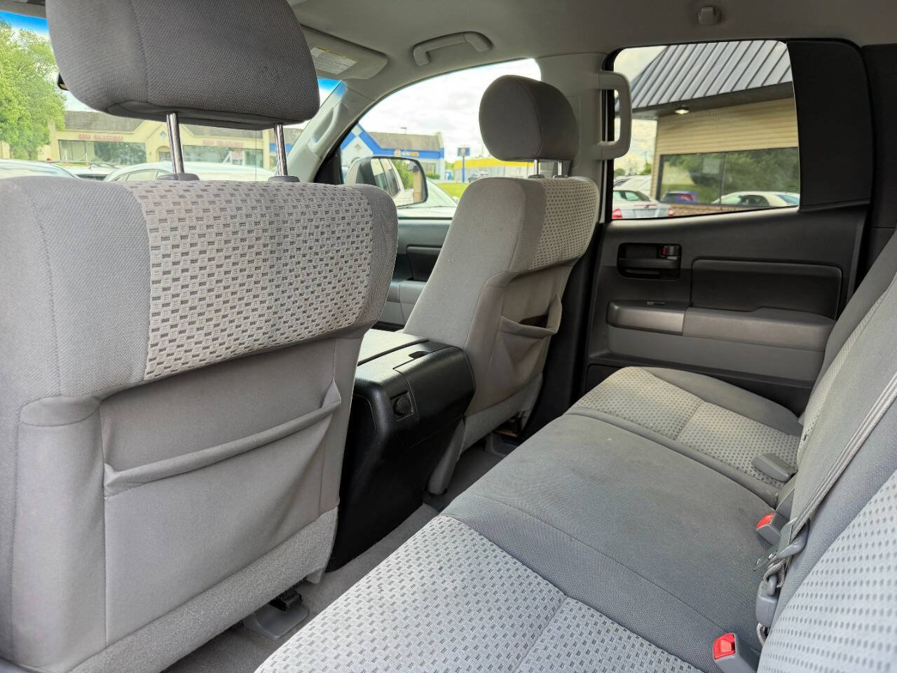 Used 2010 Toyota Tundra 4x4 Double Cab image 28