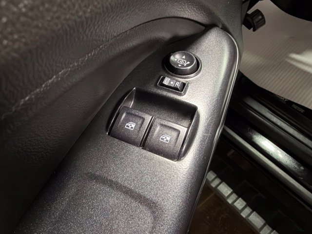 Used 2016 GMC Canyon SLE w/ All Terrain Package RWD image 14
