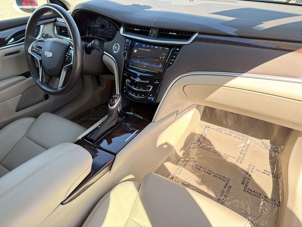 Used 2016 Cadillac XTS Luxury image 27