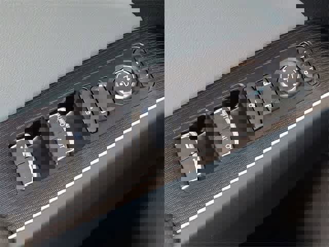 Used 2025 Honda Civic Sport image 41