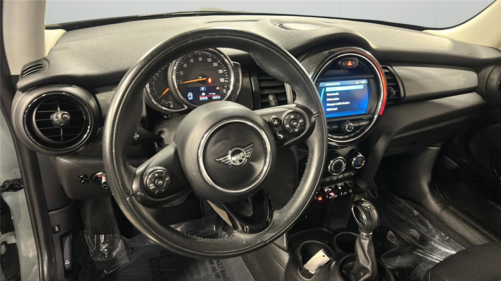 Used 2019 MINI Cooper 2-Door Hardtop w/ Storage Package FWD image 23