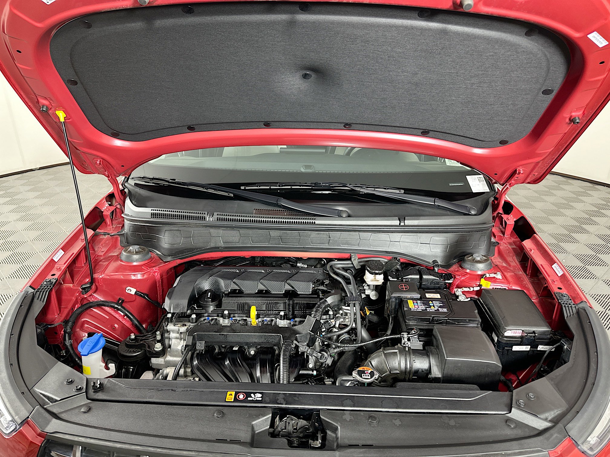 Used 2025 Hyundai Venue SEL image 32