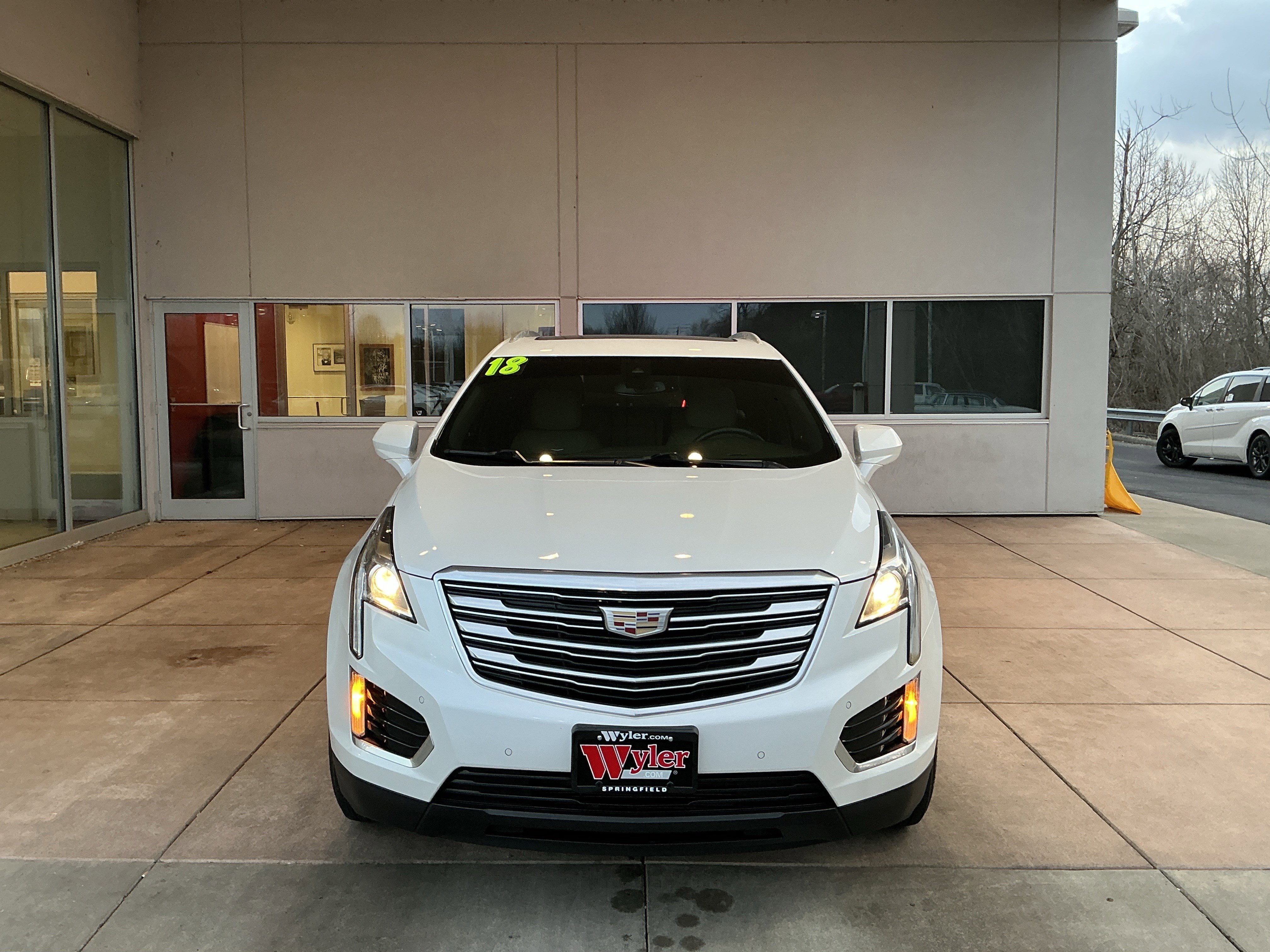 Used 2018 Cadillac XT5 Luxury w/ Driver Awareness Package image 2