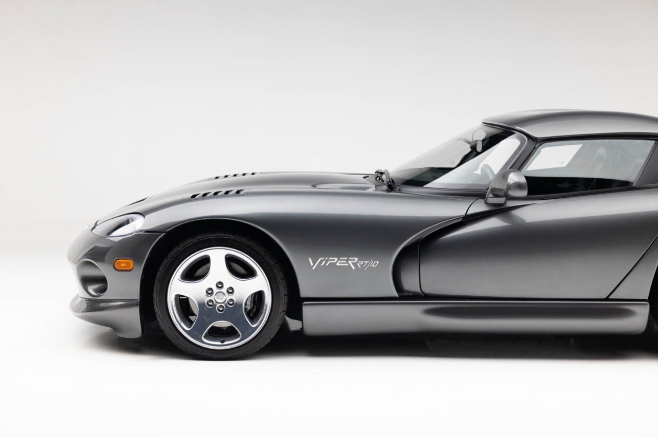 Used 2002 Dodge Viper RT/10 RWD image 33