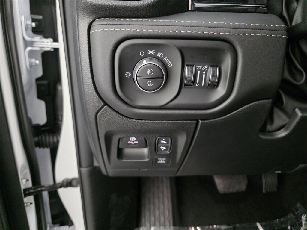 New 2026 RAM 1500 Limited image 28