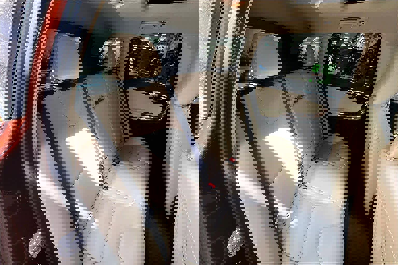 Used 2017 Volvo XC60 T6 Inscription w/ Climate Package AWD/4WD image 19