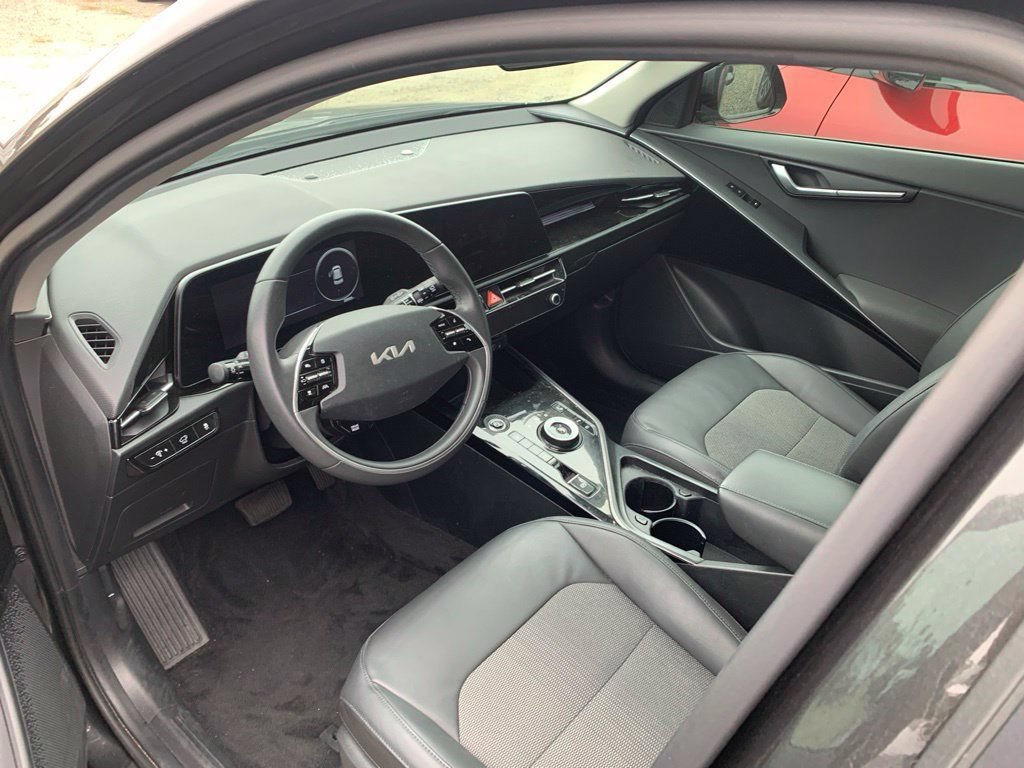 Certified 2023 Kia Niro Wind FWD image 10