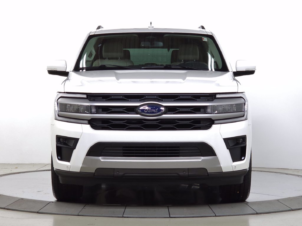 Used 2022 Ford Expedition XLT RWD image 12